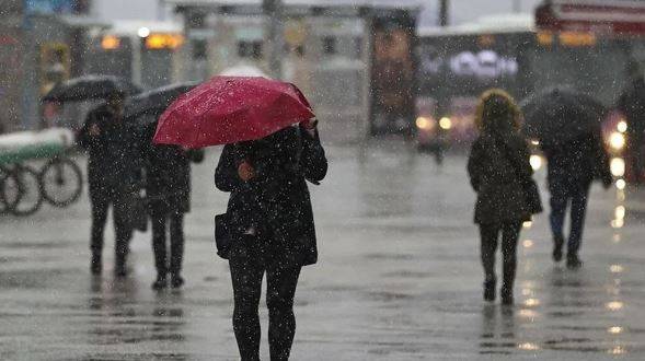 İstanbullular bu saatlere dikkat! Meteoroloji ve Valilik peş peşe uyardı 24